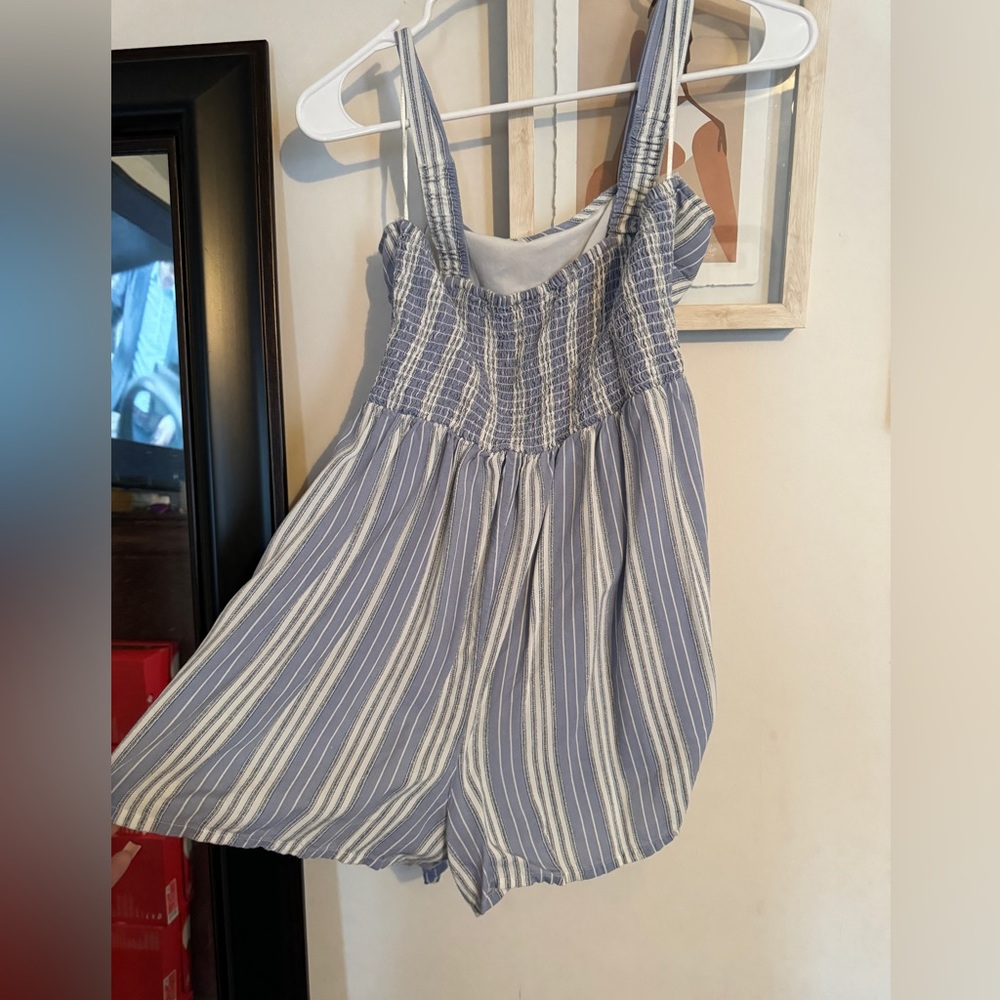 Romper - Picture 2 of 3